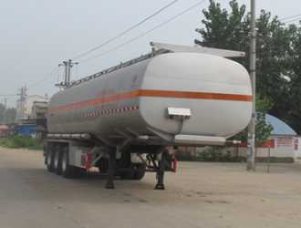 43-48 cubic meter three-axle semi-trailer oil tanker